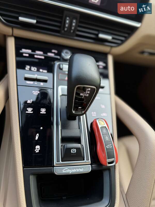 Внедорожник / Кроссовер Porsche Cayenne Coupe 2020 в Днепре