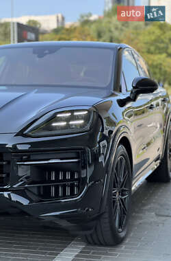 Внедорожник / Кроссовер Porsche Cayenne Coupe 2024 в 