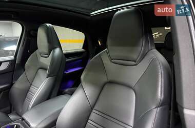 Внедорожник / Кроссовер Porsche Cayenne Coupe 2023 в 