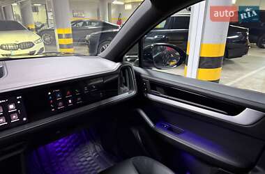 Внедорожник / Кроссовер Porsche Cayenne Coupe 2023 в 