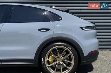 Позашляховик / Кросовер Porsche Cayenne Coupe 2024 в 