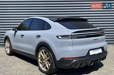 Позашляховик / Кросовер Porsche Cayenne Coupe 2024 в 