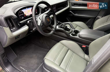 Позашляховик / Кросовер Porsche Cayenne Coupe 2023 в 