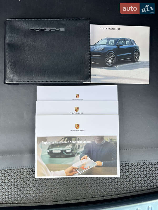 Внедорожник / Кроссовер Porsche Cayenne Coupe 2023 в Киеве