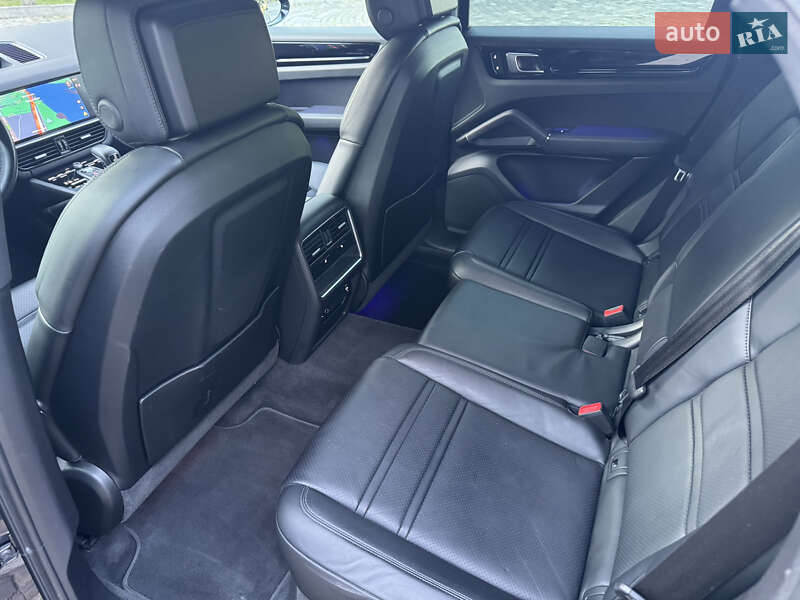 Внедорожник / Кроссовер Porsche Cayenne Coupe 2021 в Киеве фото 19 Внедорожник / Кроссовер Porsche Cayenne Coupe 2021 в Киеве
