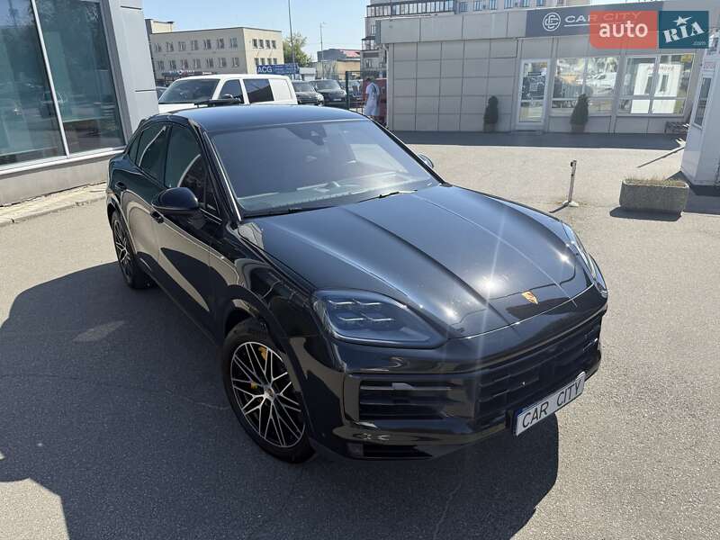 Позашляховик / Кросовер Porsche Cayenne Coupe 2024 в Києві