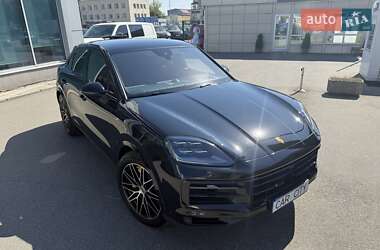 Позашляховик / Кросовер Porsche Cayenne Coupe 2024 в 