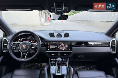 Внедорожник / Кроссовер Porsche Cayenne Coupe 2023 в 
