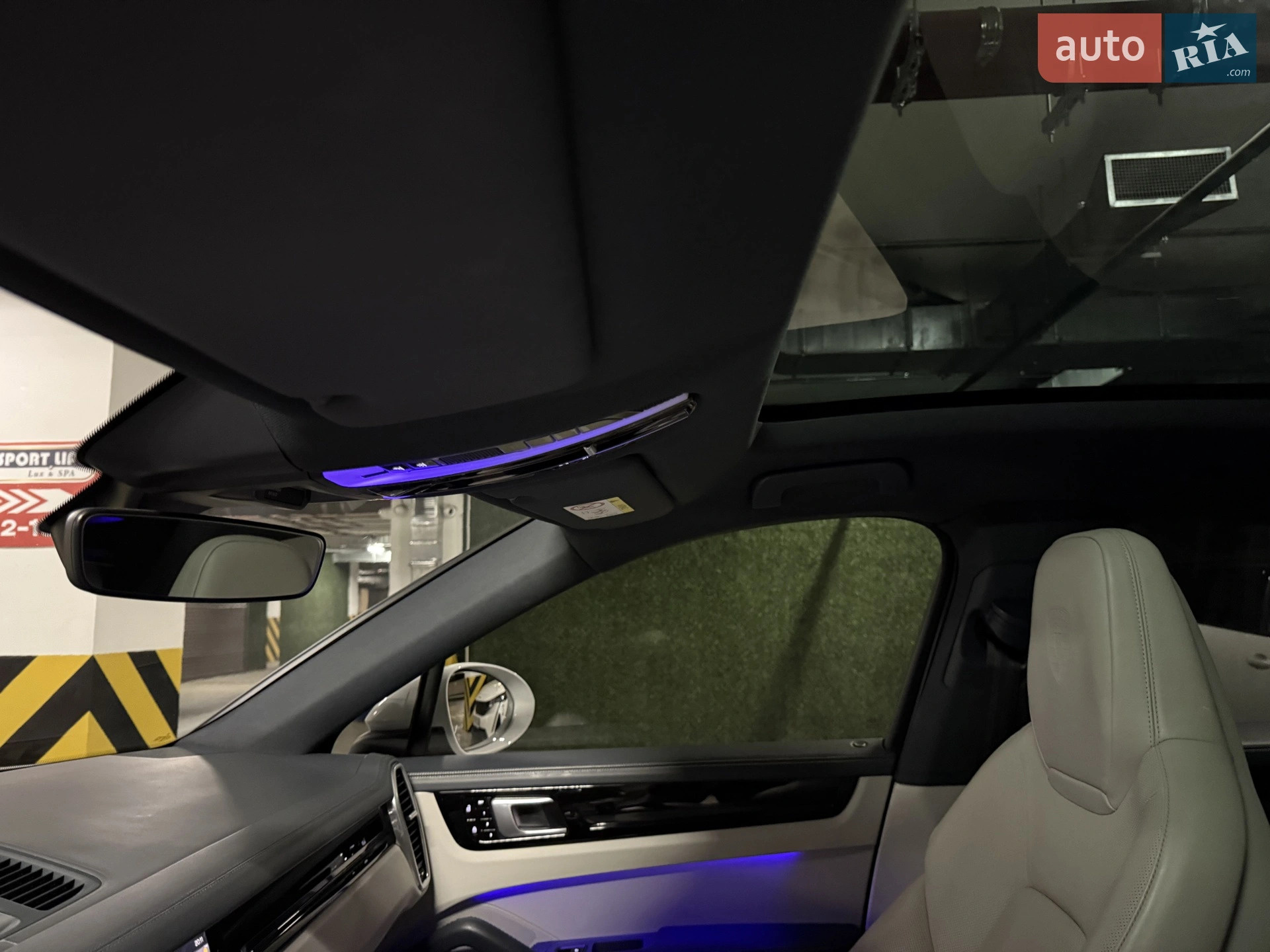 2019 Porsche Cayenne Coupe - мініатюра 34