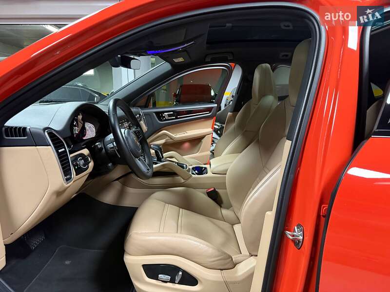 Позашляховик / Кросовер Porsche Cayenne Coupe 2020 в Києві