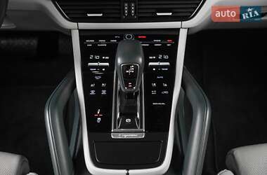 Внедорожник / Кроссовер Porsche Cayenne Coupe 2023 в 