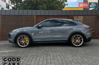 Внедорожник / Кроссовер Porsche Cayenne Coupe 2023 в 