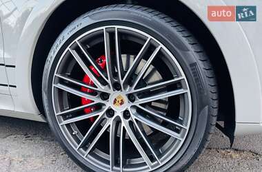 Внедорожник / Кроссовер Porsche Cayenne Coupe 2022 в 