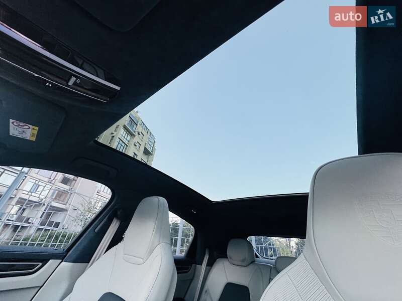 Позашляховик / Кросовер Porsche Cayenne Coupe 2022 в Одесі