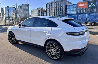 Внедорожник / Кроссовер Porsche Cayenne Coupe 2019 в 