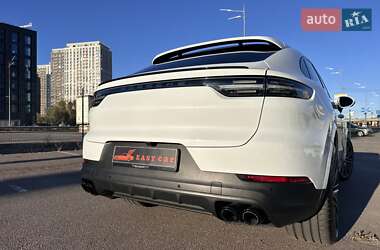 Внедорожник / Кроссовер Porsche Cayenne Coupe 2019 в 