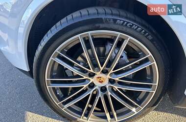Внедорожник / Кроссовер Porsche Cayenne Coupe 2019 в 
