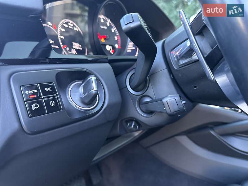 Внедорожник / Кроссовер Porsche Cayenne Coupe 2019 в Киеве
