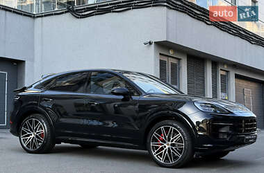 Позашляховик / Кросовер Porsche Cayenne Coupe 2024 в 