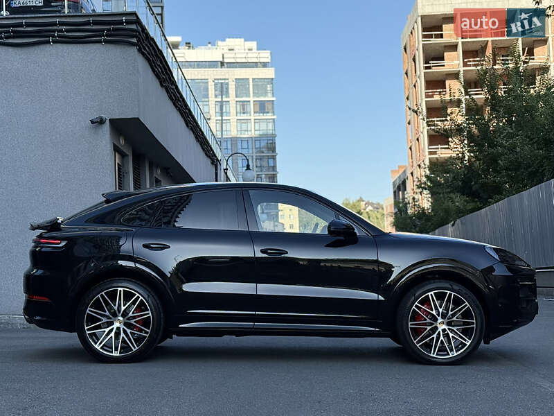 Позашляховик / Кросовер Porsche Cayenne Coupe 2024 в Києві