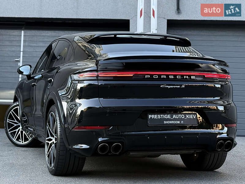 Позашляховик / Кросовер Porsche Cayenne Coupe 2024 в Києві