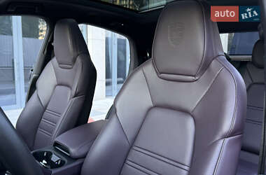 Позашляховик / Кросовер Porsche Cayenne Coupe 2024 в 