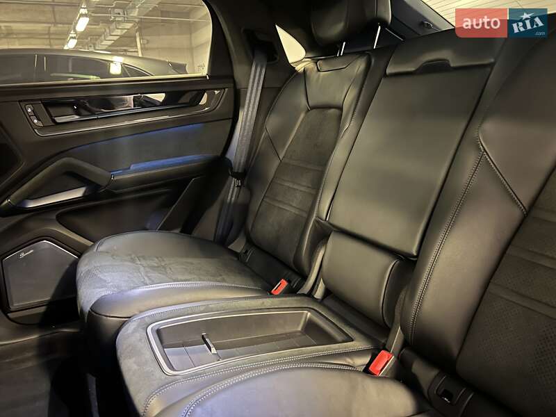 Внедорожник / Кроссовер Porsche Cayenne Coupe 2024 в Киеве