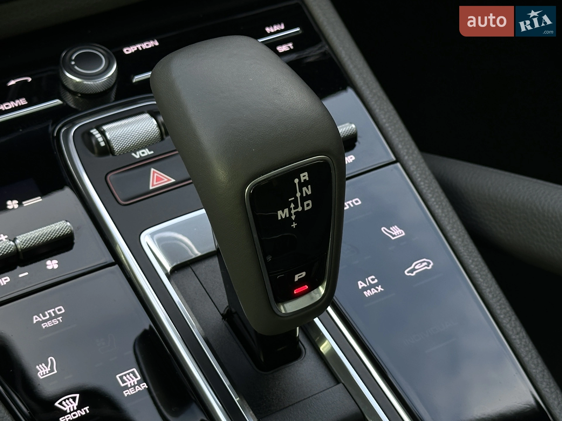 2020 Porsche Cayenne Coupe - мініатюра 53