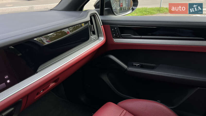 Позашляховик / Кросовер Porsche Cayenne Coupe 2023 в Львові