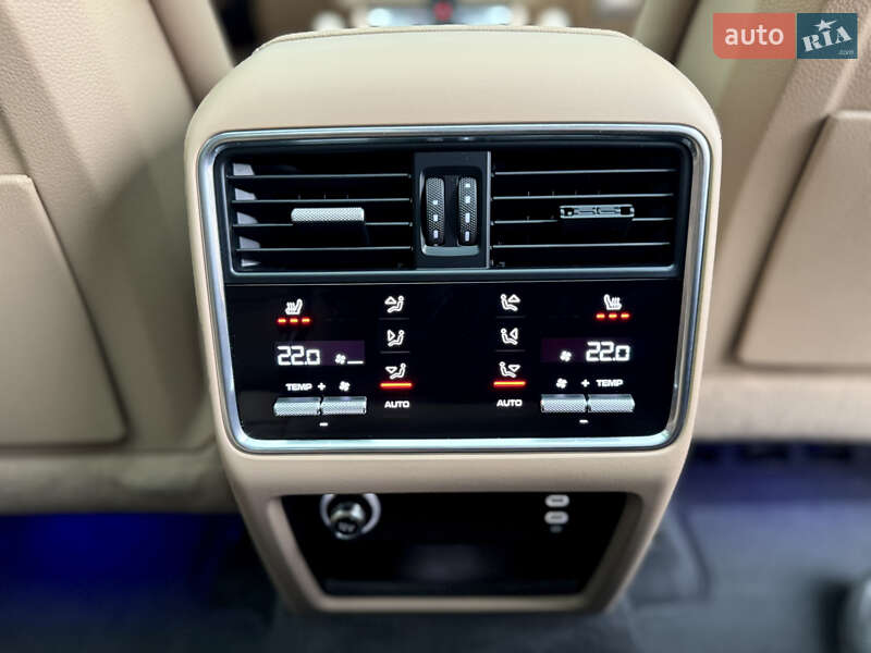 Позашляховик / Кросовер Porsche Cayenne Coupe 2019 в Києві