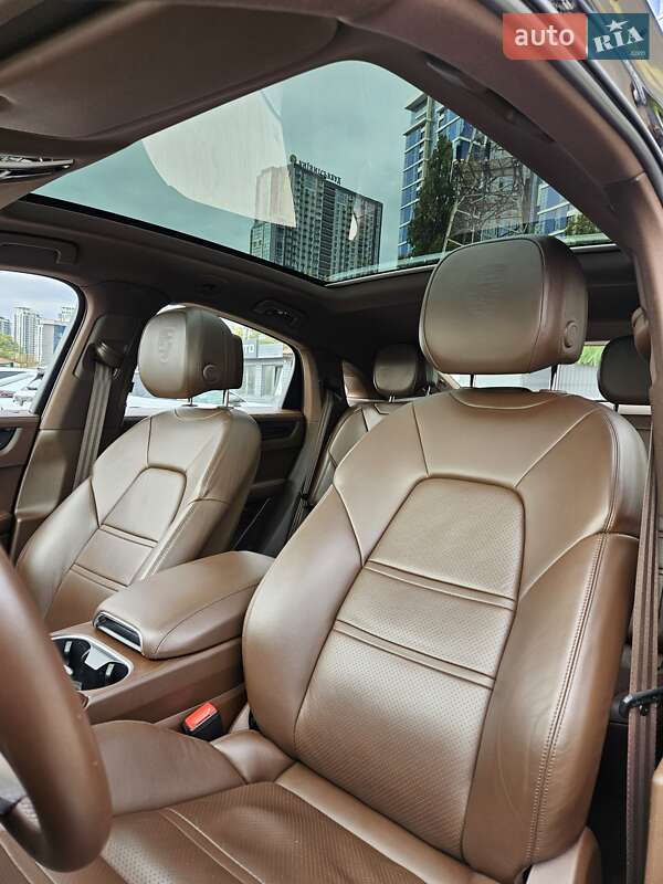 Позашляховик / Кросовер Porsche Cayenne Coupe 2020 в Києві фото 16 Позашляховик / Кросовер Porsche Cayenne Coupe 2020 в Києві