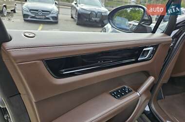 Внедорожник / Кроссовер Porsche Cayenne Coupe 2020 в  фото 22 Внедорожник / Кроссовер Porsche Cayenne Coupe 2020 в