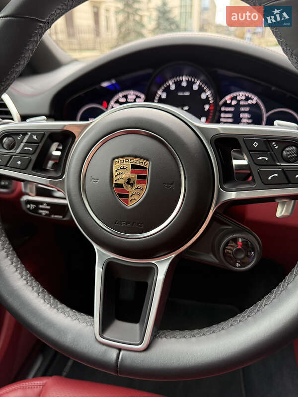 Внедорожник / Кроссовер Porsche Cayenne Coupe 2020 в Киеве