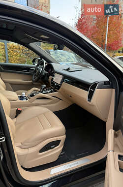 Внедорожник / Кроссовер Porsche Cayenne Coupe 2021 в  фото 11 Внедорожник / Кроссовер Porsche Cayenne Coupe 2021 в