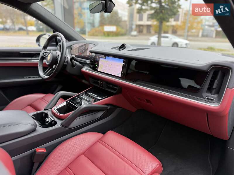 Позашляховик / Кросовер Porsche Cayenne Coupe 2024 в Києві фото 19 Позашляховик / Кросовер Porsche Cayenne Coupe 2024 в Києві