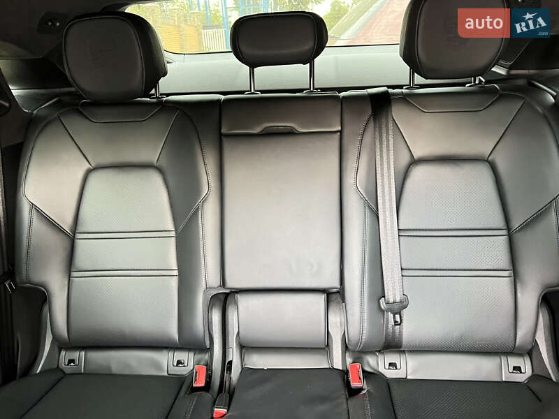 Позашляховик / Кросовер Porsche Cayenne Coupe 2023 в Києві фото 59 Позашляховик / Кросовер Porsche Cayenne Coupe 2023 в Києві