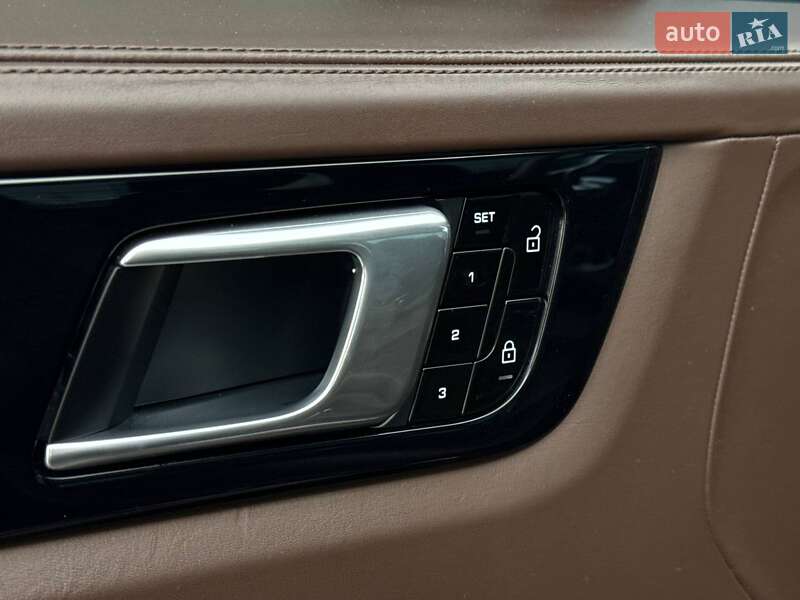 Позашляховик / Кросовер Porsche Cayenne Coupe 2019 в Києві