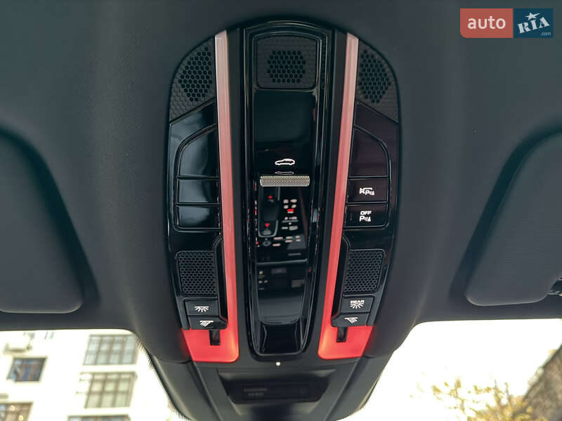 Внедорожник / Кроссовер Porsche Cayenne Coupe 2019 в Киеве фото 84 Внедорожник / Кроссовер Porsche Cayenne Coupe 2019 в Киеве