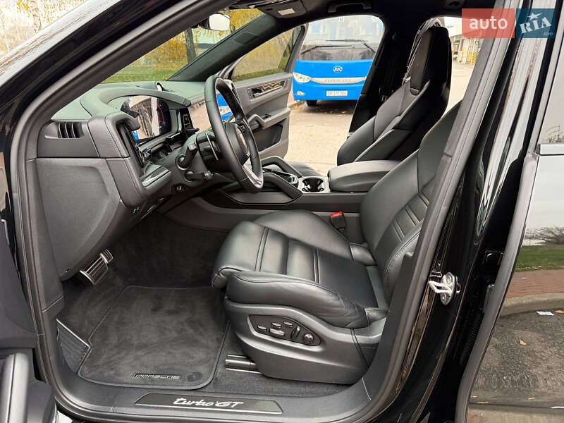 Внедорожник / Кроссовер Porsche Cayenne Coupe 2023 в Киеве фото 74 Внедорожник / Кроссовер Porsche Cayenne Coupe 2023 в Киеве