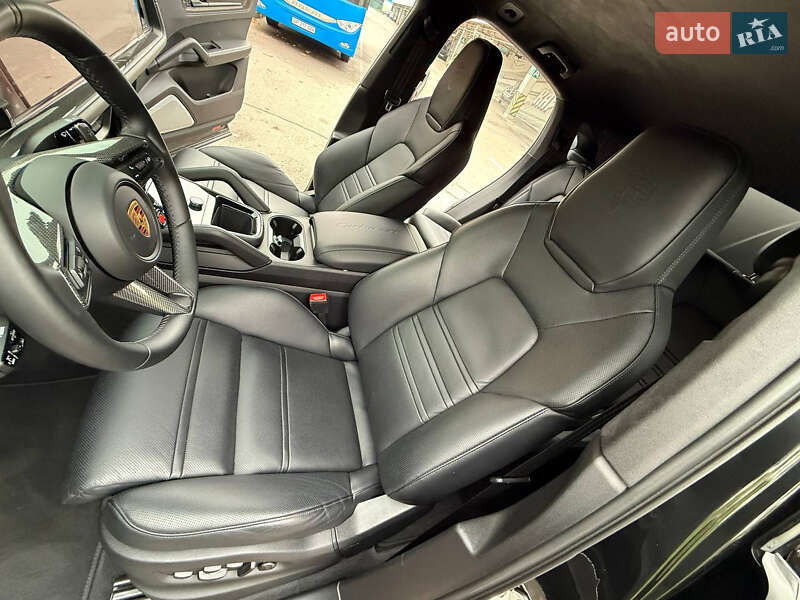 Внедорожник / Кроссовер Porsche Cayenne Coupe 2023 в Киеве фото 76 Внедорожник / Кроссовер Porsche Cayenne Coupe 2023 в Киеве