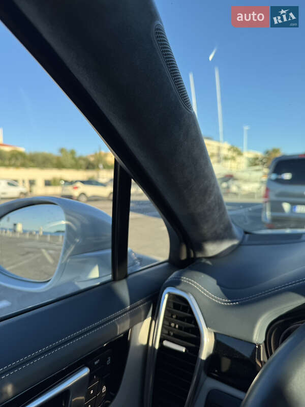 Позашляховик / Кросовер Porsche Cayenne Coupe 2022 в Києві