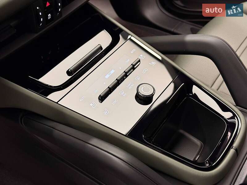 Внедорожник / Кроссовер Porsche Cayenne Coupe 2025 в Киеве