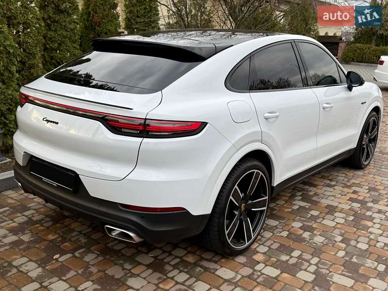 Позашляховик / Кросовер Porsche Cayenne Coupe 2022 в Києві