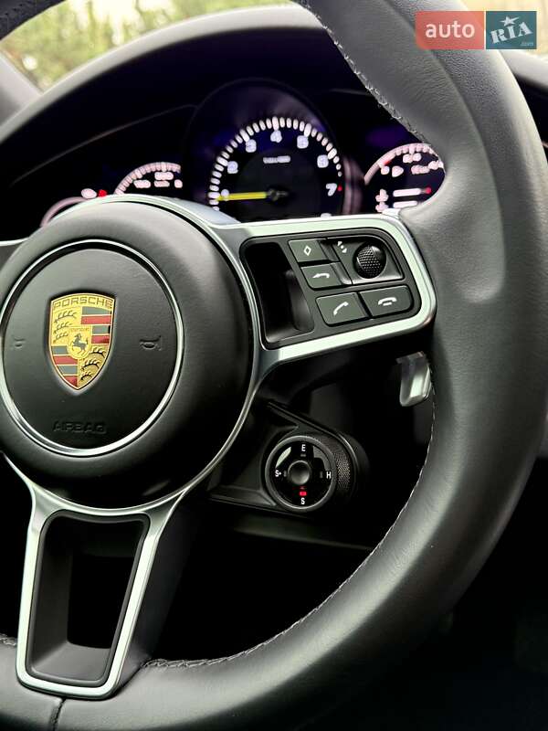 Позашляховик / Кросовер Porsche Cayenne Coupe 2022 в Києві