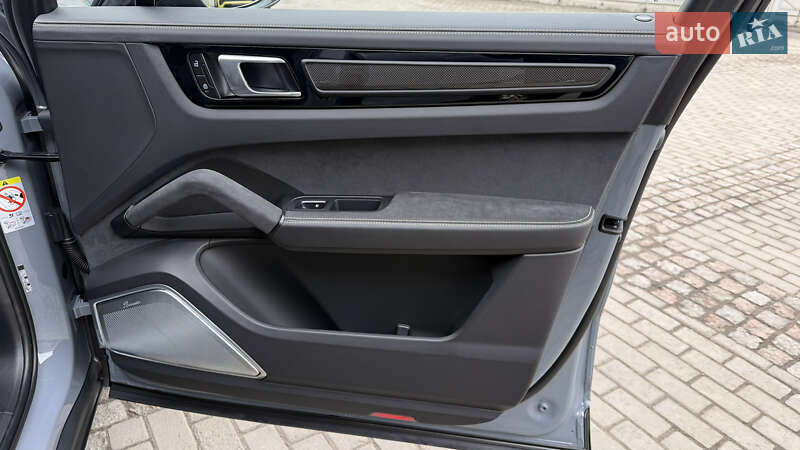 Позашляховик / Кросовер Porsche Cayenne Coupe 2022 в Дніпрі фото 33 Позашляховик / Кросовер Porsche Cayenne Coupe 2022 в Дніпрі