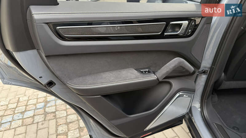 Позашляховик / Кросовер Porsche Cayenne Coupe 2022 в Дніпрі фото 41 Позашляховик / Кросовер Porsche Cayenne Coupe 2022 в Дніпрі