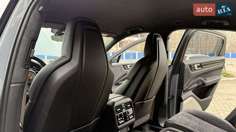 Позашляховик / Кросовер Porsche Cayenne Coupe 2022 в Дніпрі фото 45 Позашляховик / Кросовер Porsche Cayenne Coupe 2022 в Дніпрі