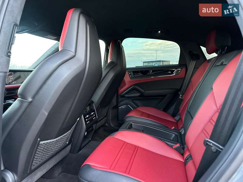 Внедорожник / Кроссовер Porsche Cayenne Coupe 2023 в Киеве фото 59 Внедорожник / Кроссовер Porsche Cayenne Coupe 2023 в Киеве