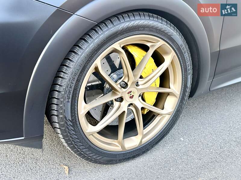 Позашляховик / Кросовер Porsche Cayenne Coupe 2024 в Києві фото 15 Позашляховик / Кросовер Porsche Cayenne Coupe 2024 в Києві