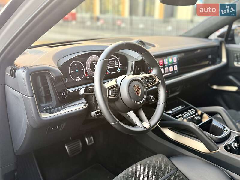 Позашляховик / Кросовер Porsche Cayenne Coupe 2024 в Києві фото 35 Позашляховик / Кросовер Porsche Cayenne Coupe 2024 в Києві